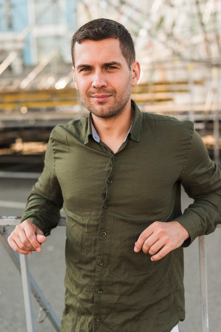 Cédric - San Felices de Buelna - Cantabria | Contactos